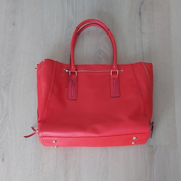 Stella & Dot Vibrant Red Tote Bag - Picture 1 of 10